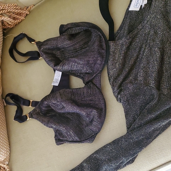 Dress - Picture 5 of 7